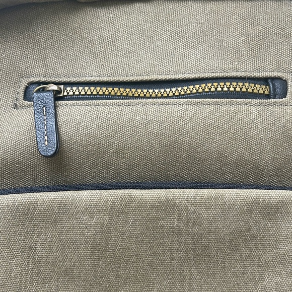 Cocoon Canvas Laptop Backback - Picture 3 of 11